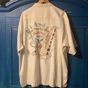 XL Tommy Bahama World Tour 2003 Button up